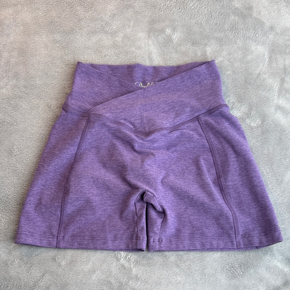 Bombshell Sportswear Tiny Waist V Front Scrunch Butt Shorts Violet Size Small - Picture 4 of 12